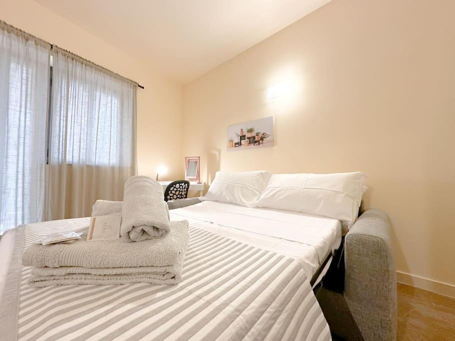 Free Parking Suite Con Wifi - Netflix - Ac Diano San Pietro Exterior foto